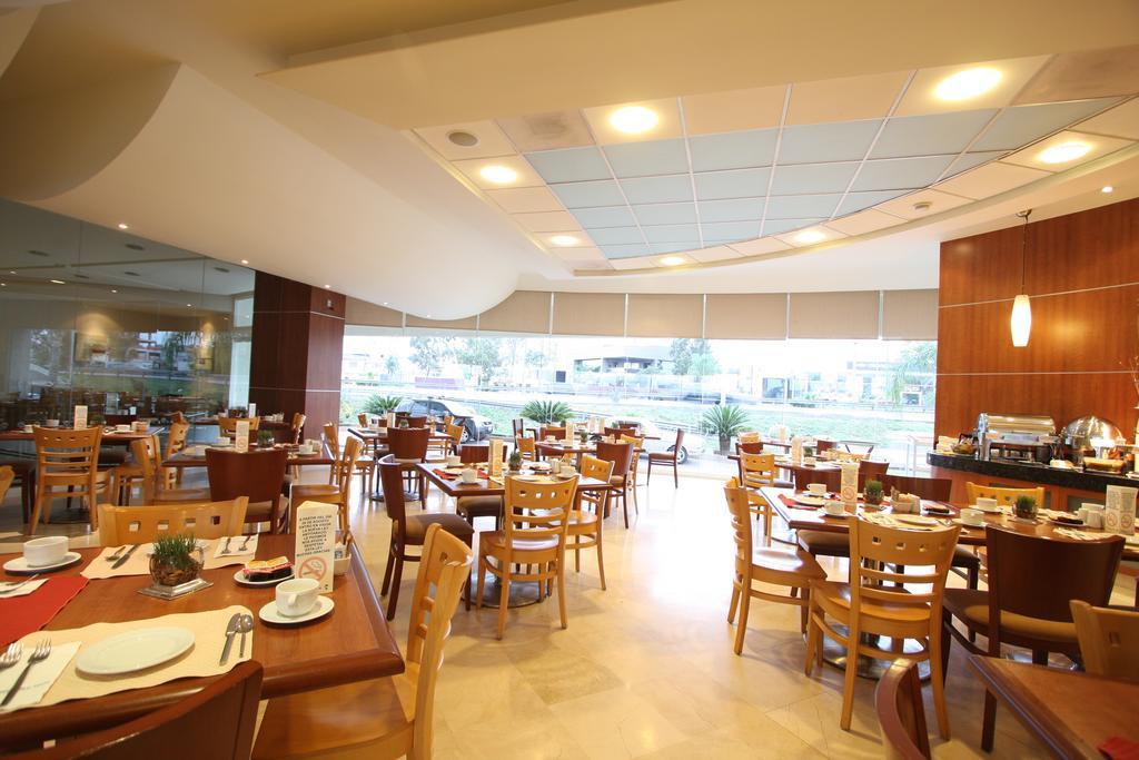 Hotel Mercury Inn كويريتارو المظهر الخارجي الصورة