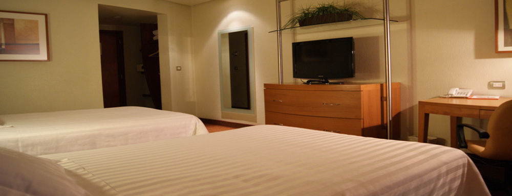 Hotel Mercury Inn كويريتارو المظهر الخارجي الصورة