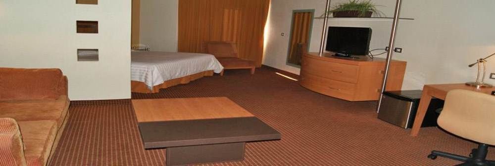 Hotel Mercury Inn كويريتارو المظهر الخارجي الصورة